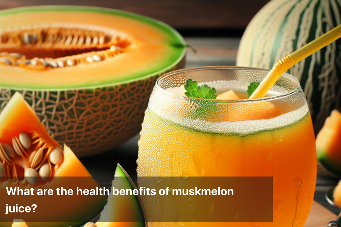 Refreshing muskmelon juice served in a glass with fresh melon slices